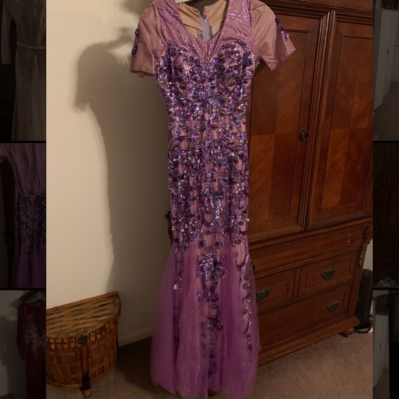 Dresses & Skirts - Dress